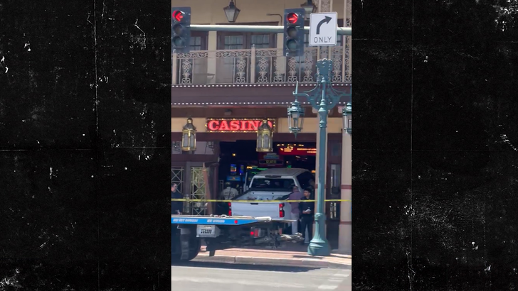 040726 truck casino crash kal