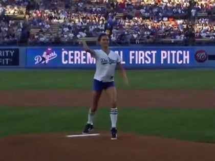 080614_chrissy_teigen_primary