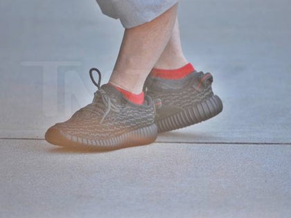 0907_verne_troyer_yeezy_boost_baby_shoes_primary