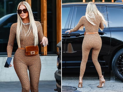 1111-khloe-kardashian-fendi-fashion-photos-primary