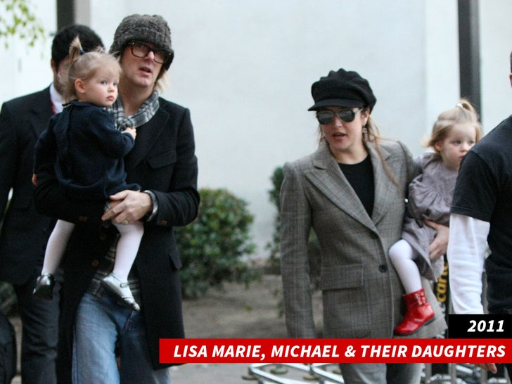 Lisa Marie, Michael & their daughters