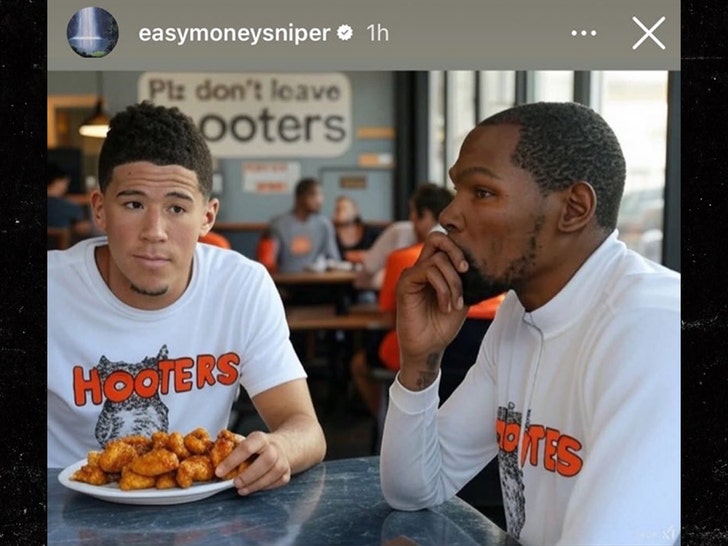 kevin durant posts AI pH๏τo of him and devin booker at hooters