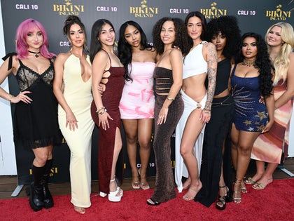 0724-Bikini-Island-Premiere-PRIMARY