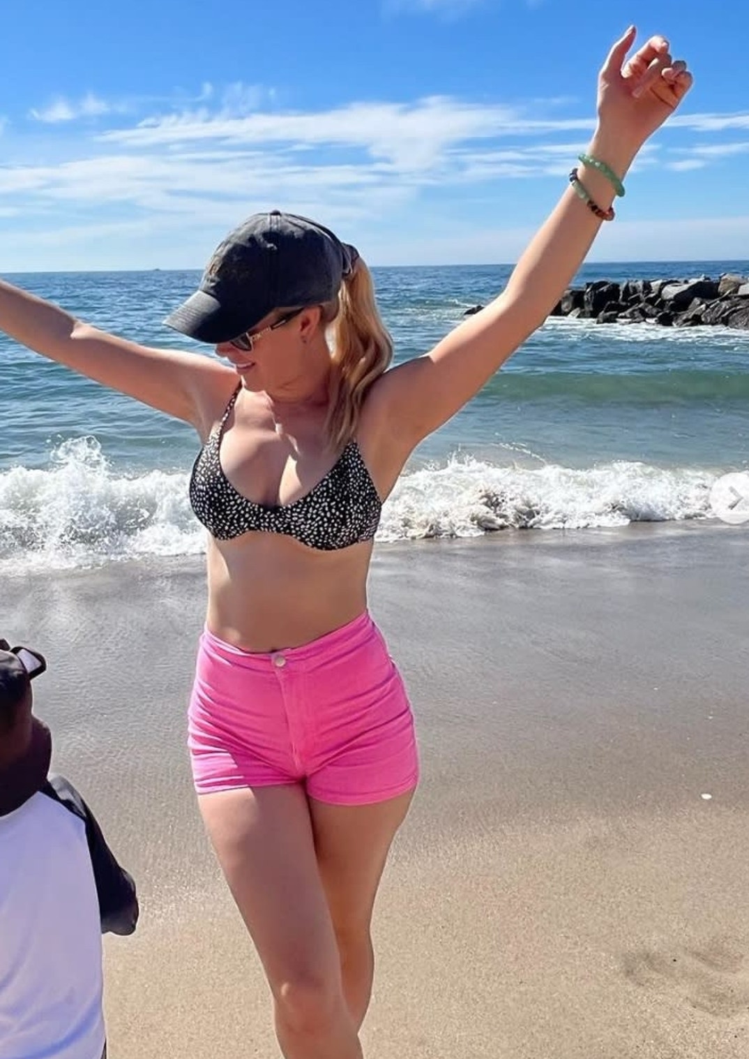 Robinzon Kruzo porno multfilm Birinchi marta belanchak porno