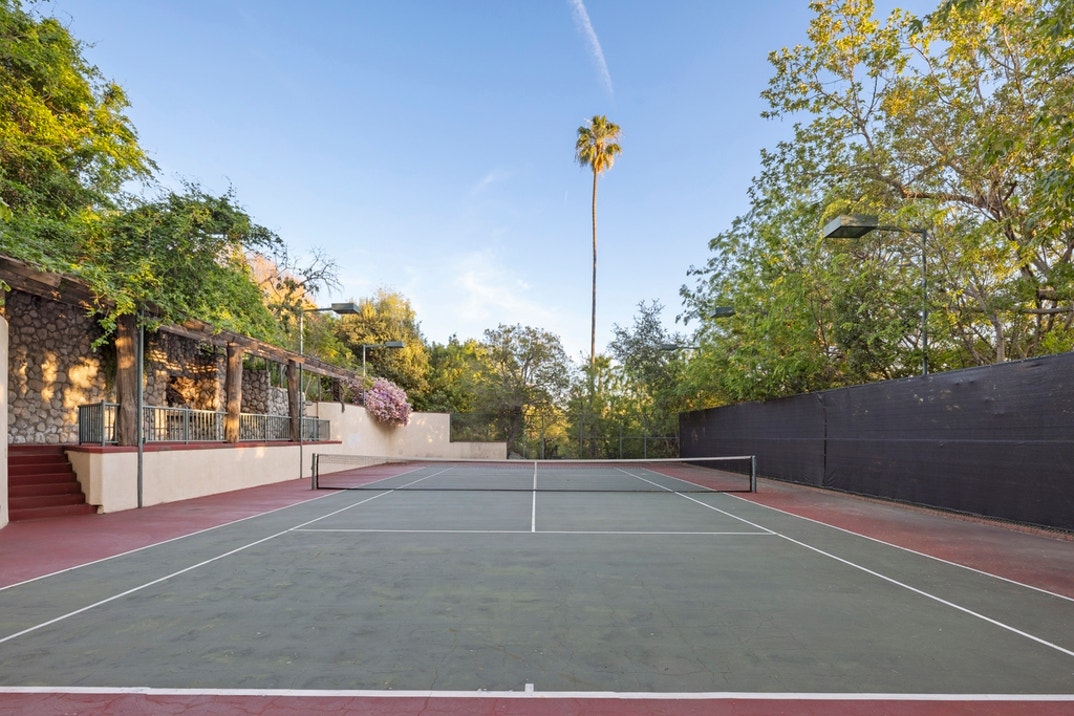 Jean Harlow Estate 10