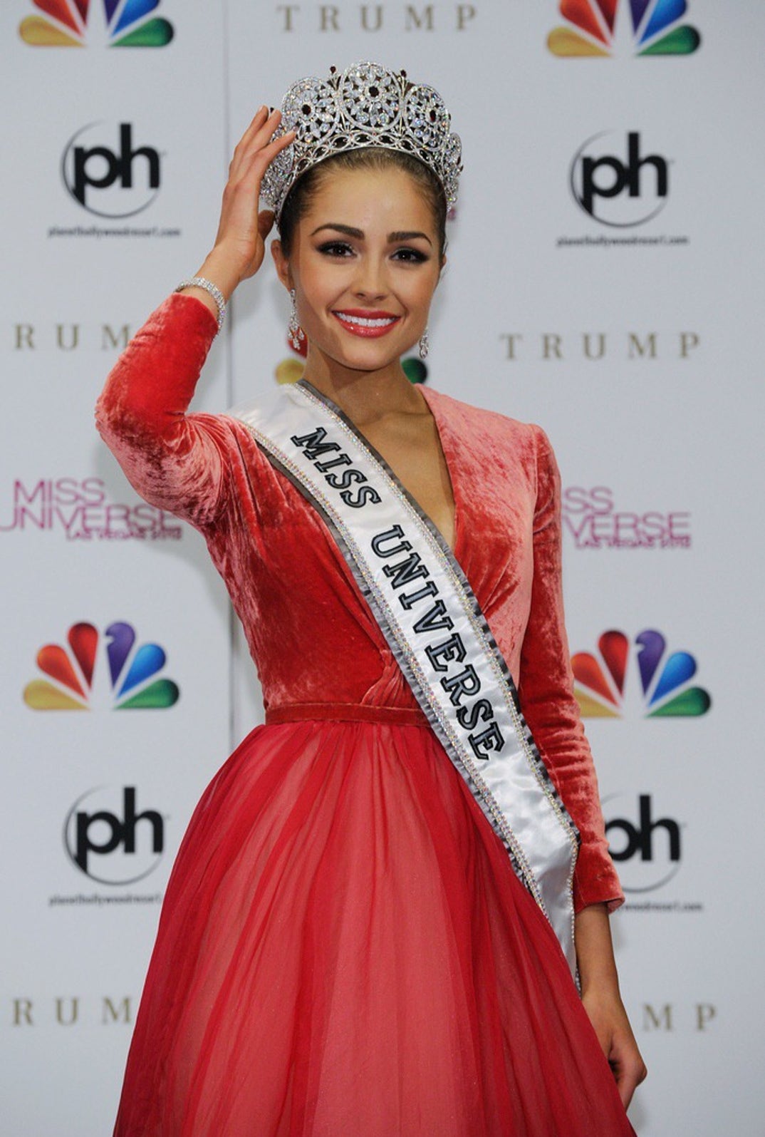 Miss USA 2012, Olivia Culpo, poses at a news conference after she was named the new Miss Universe during the 2012 Miss Universe Pageant