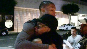 Russell Westbrook -- $85 MILLION Turn Up ... Dinner with Mom (VIDEO)