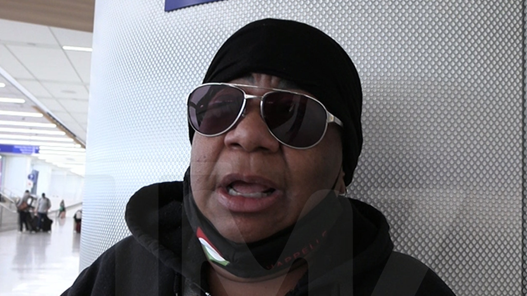 Komedian Luenell Menyebut Konservator Pal Wendy Williams ‘Iblis’