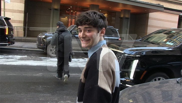 noah-schnapp-kal-12-16-2025