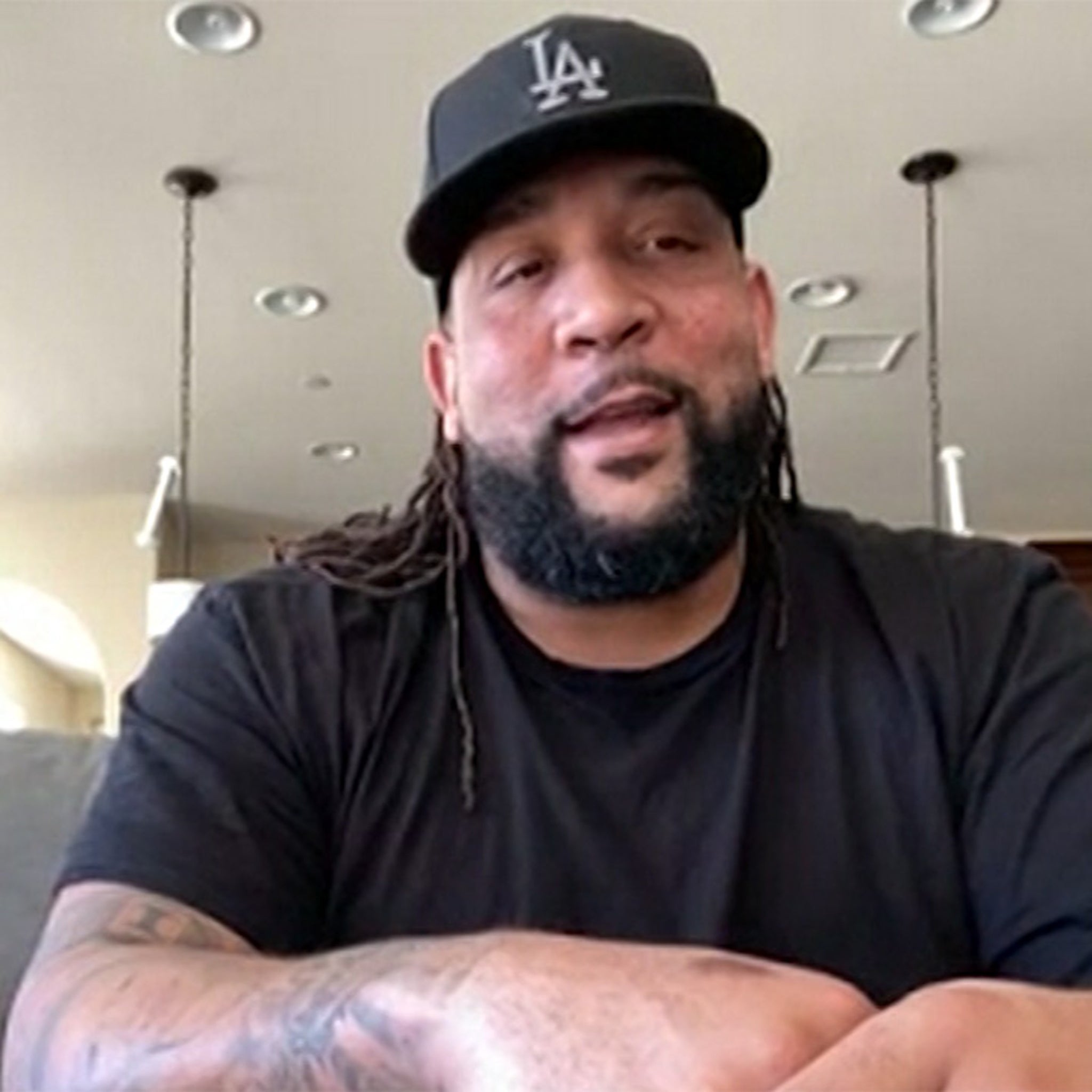 NFL's Donald Penn Still Gunning To Play This Season, Call Me, Rams!