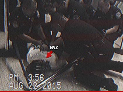 0822-wiz-khalifa-twitter-01