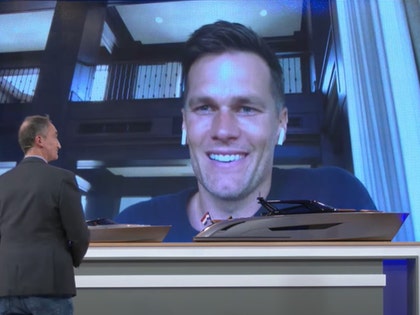 0505-tom brady yacht-youtube