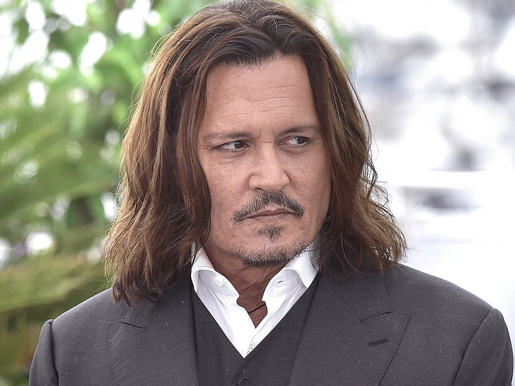 Johnny Depp prende il film sul serio, meno feste, più salute e benessere