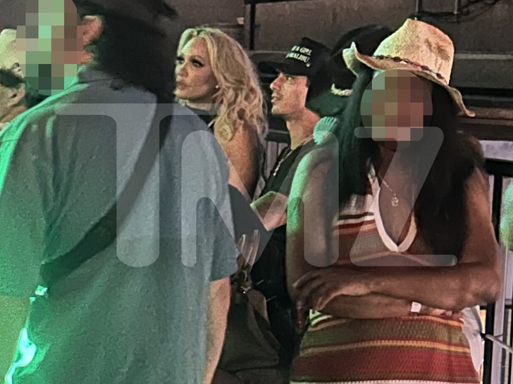 sub bunnie xo dylan wolf tmz blur