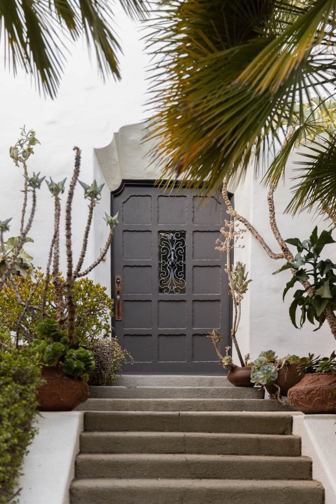 Aaron Paul Lists Los Angeles Home 21