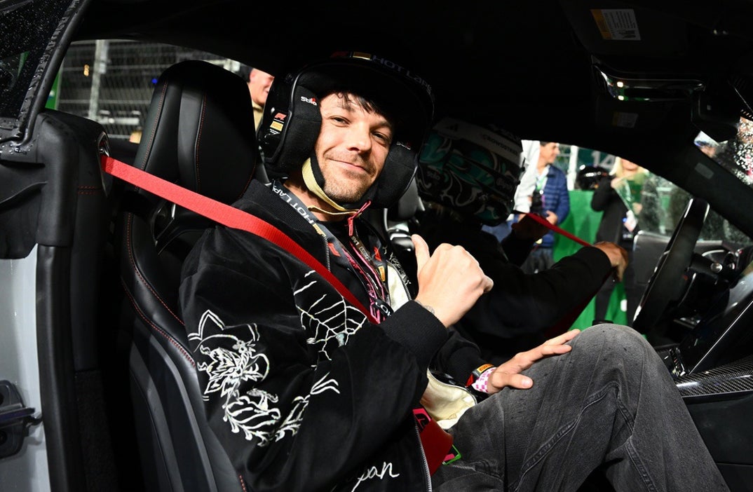 Stars Racing to the 2025 F1 Grand Prix in Las Vegas 12