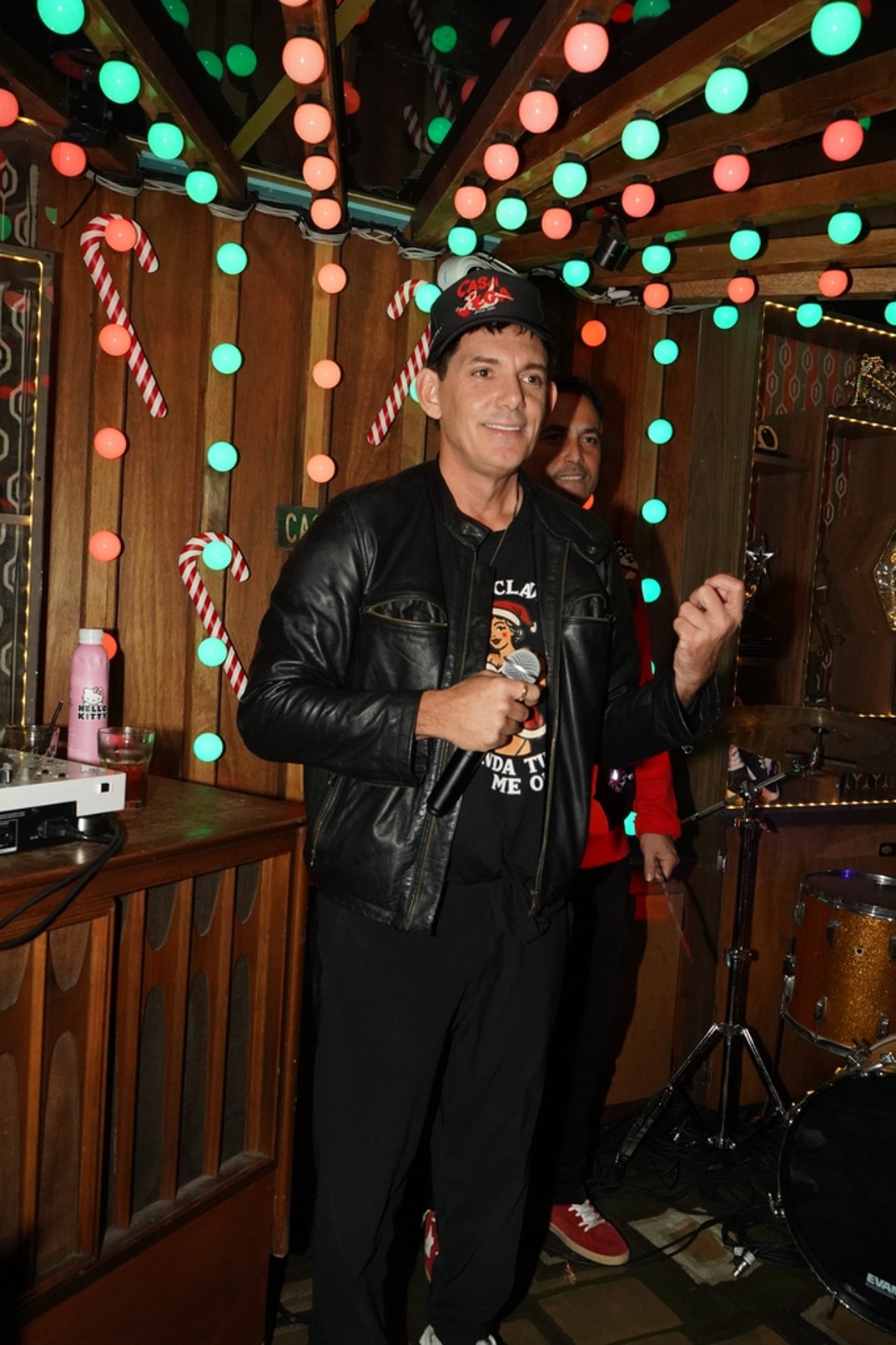 1225 Lukas Haas Christmas Song 6