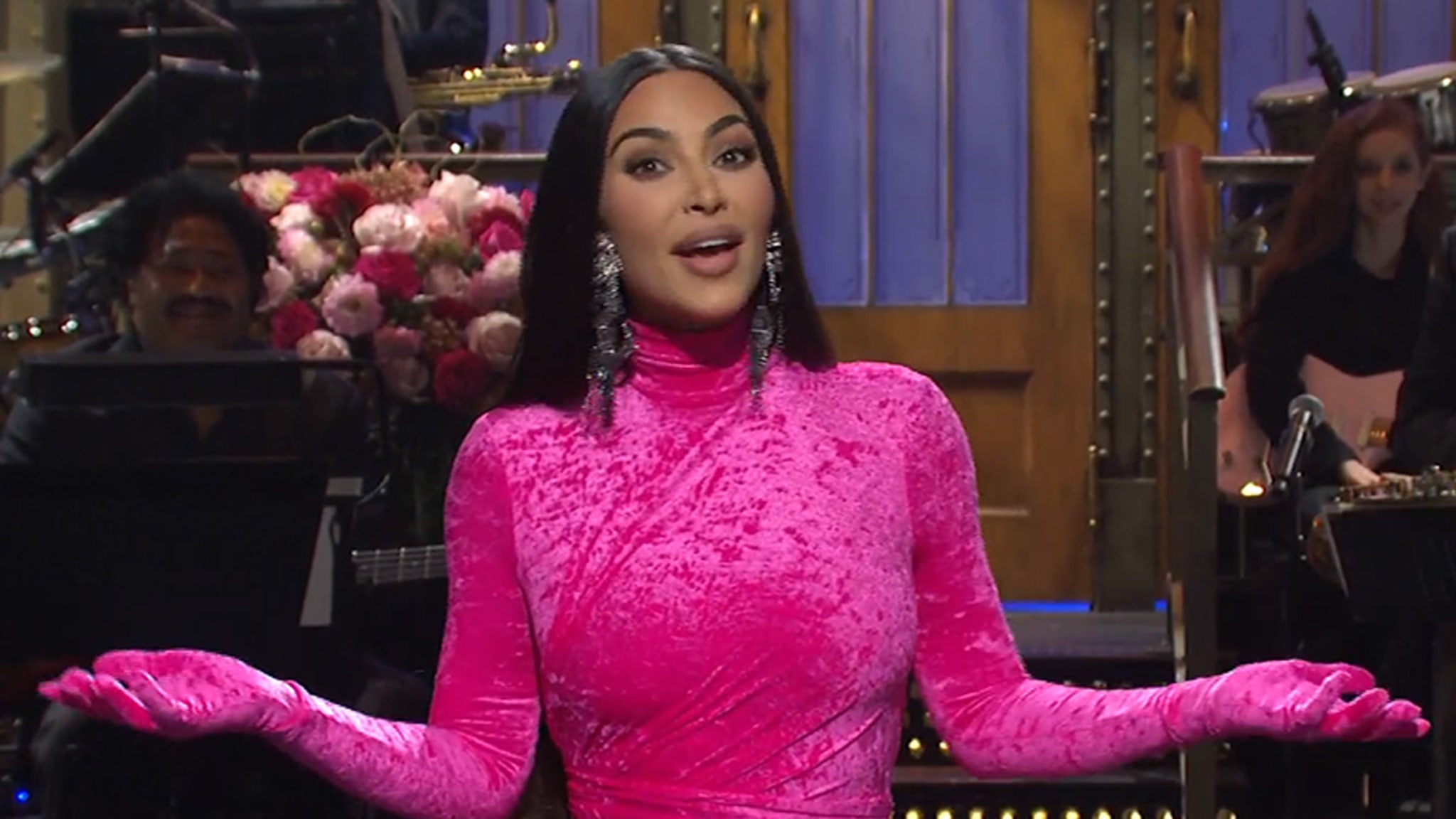Kim Kardashian Kills As 'SNL' Host, with Assists from Kris, Khloe