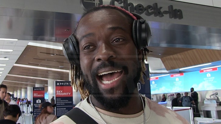 091522_kofi_kingston_logan_big_e_kal