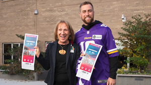 Vikings' Adam Thielen Surprises Nurse At Hospital With 2 Super Bowl Tickets
