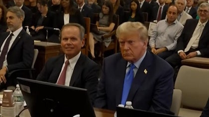 100223_donald_trump_court_kal