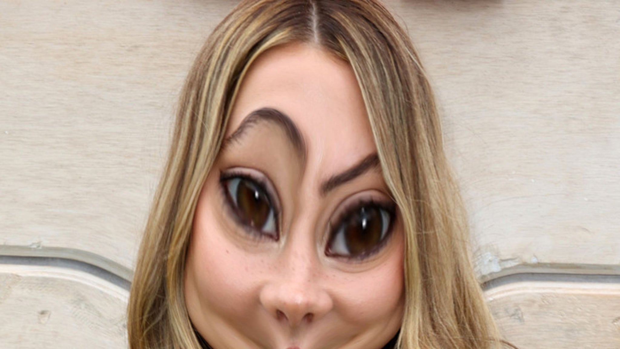 Guess The ‘Outer Banks’ Bday Babe In This Celebrity Scramble!