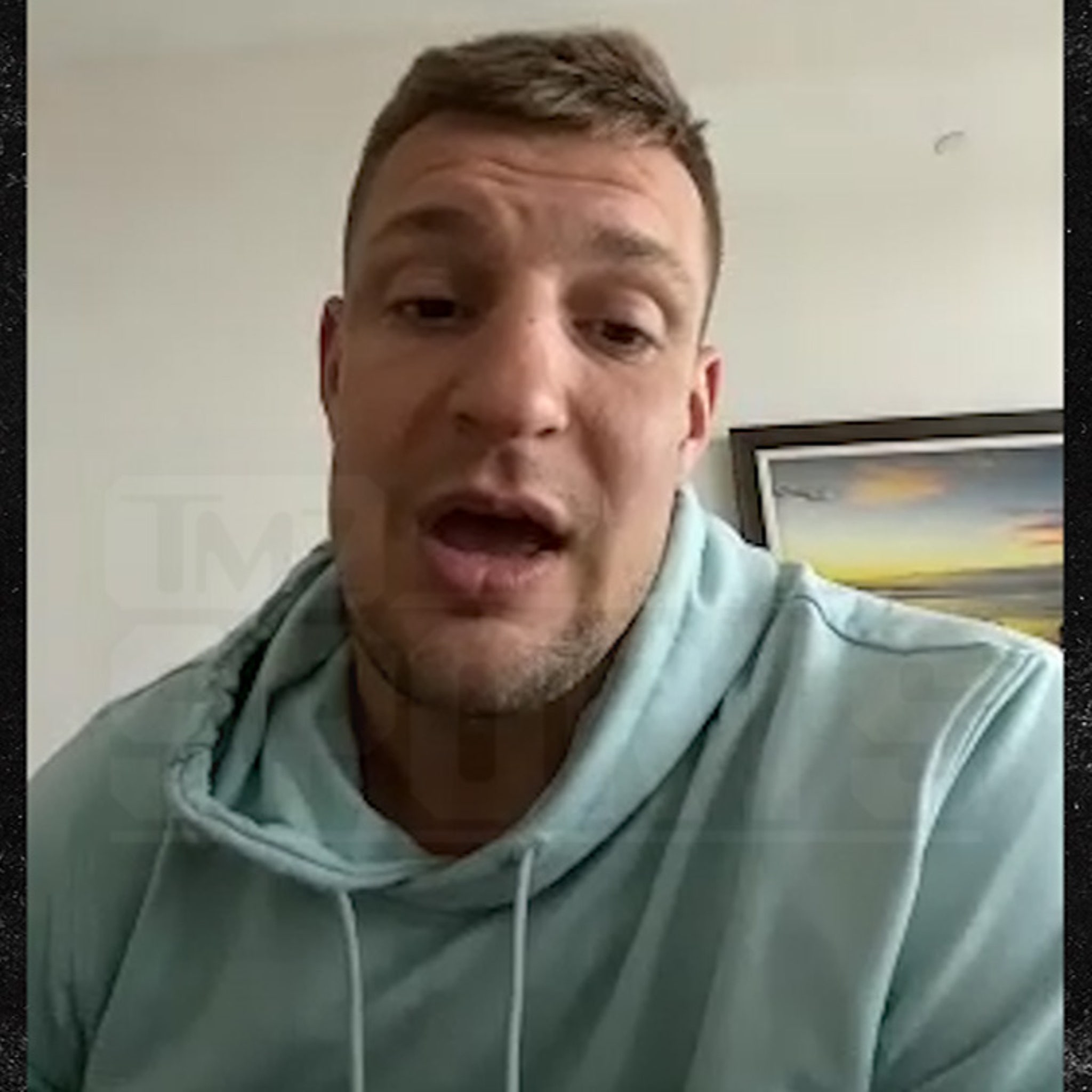 Rob Gronkowski says he'll 'remain unretired', sees himself