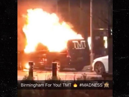 0305-floyd-mayweather-money-team-fire-SNAPCHAT-01