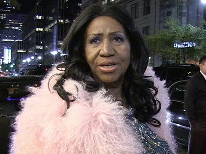 0821-aretha-franklin-tmz-01