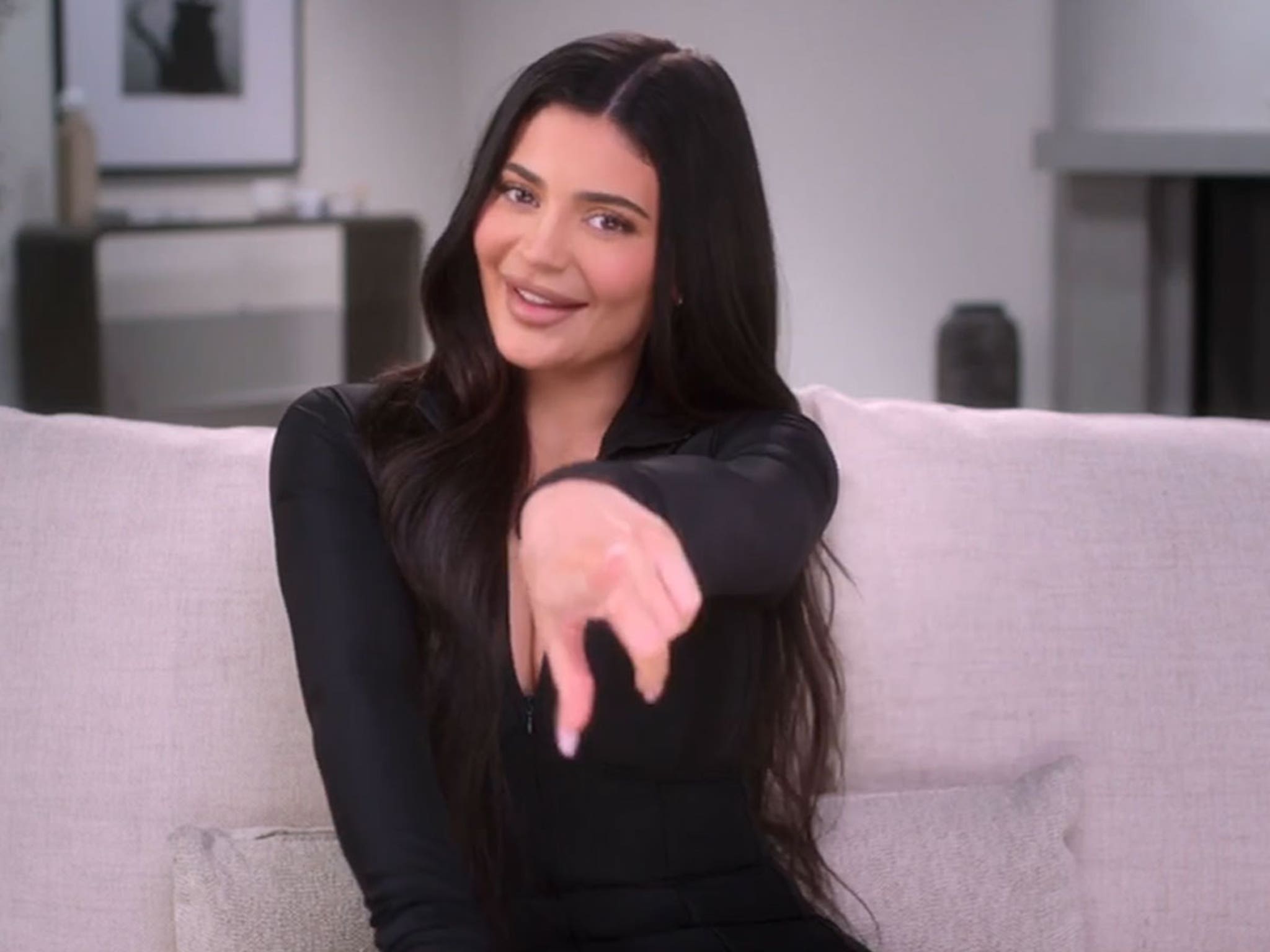 Kylie Jenner Uses Hulu Show to Tease Her Youngest Child's New Name - TMZ (Picture 1)