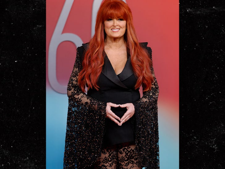 0508-Wynonna-Judd-ACM-Awards-SUB