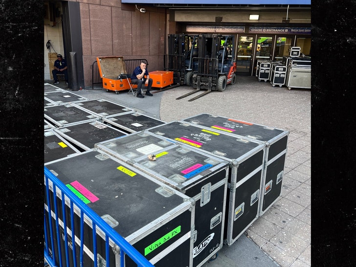 prep for taylors wedding at MSG Backgrid 2