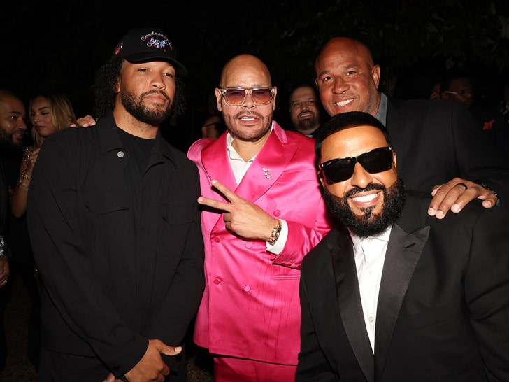 jalen brunson fat joe and dj khaled handout 1