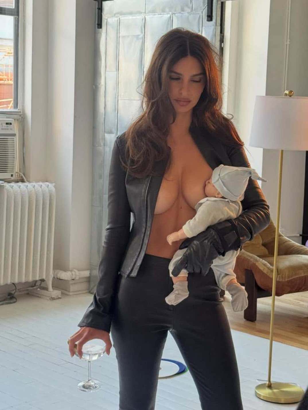 Emily Ratajkowski Topless Photoshoot Breastfeeding 4