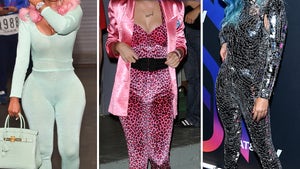 0801-Catsuit-Cuties-Guess-Who-PRIMARY