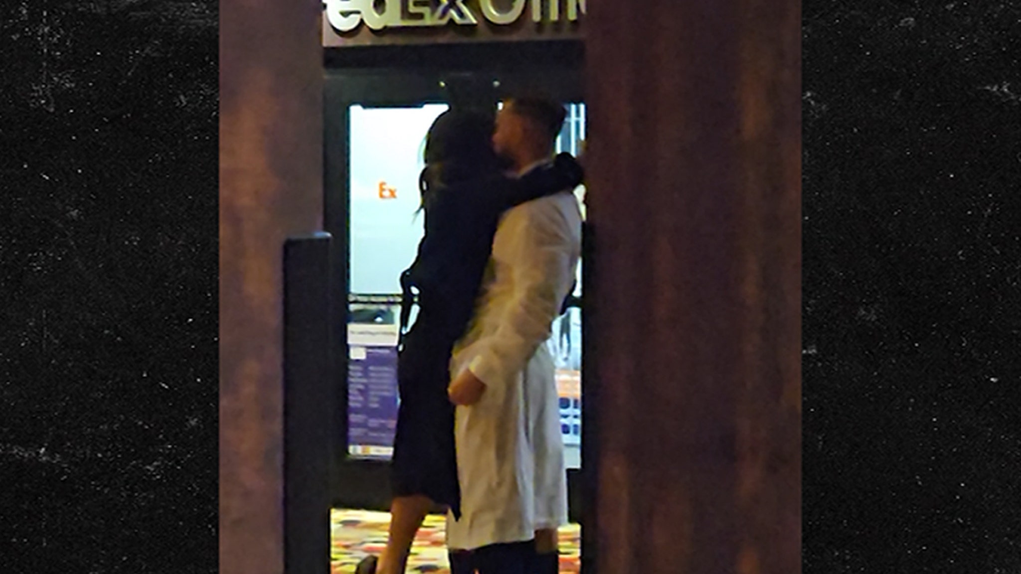 ‘Bachelorette’ Star Taylor Frankie Paul Kisses Guy During Filming ‘Bachelorette’ Star Taylor Frankie Paul Kisses Guy During Filming