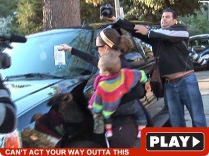 Jessica Alba: Click to watch