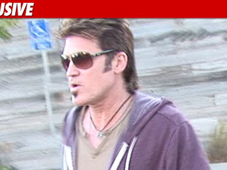 1021_billy_ray_EX_TMZ_01