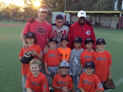 1112-charlie-sheen-baseball-team