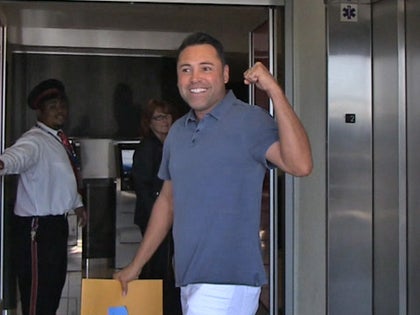 080814_oscar_de_la_hoya_primary