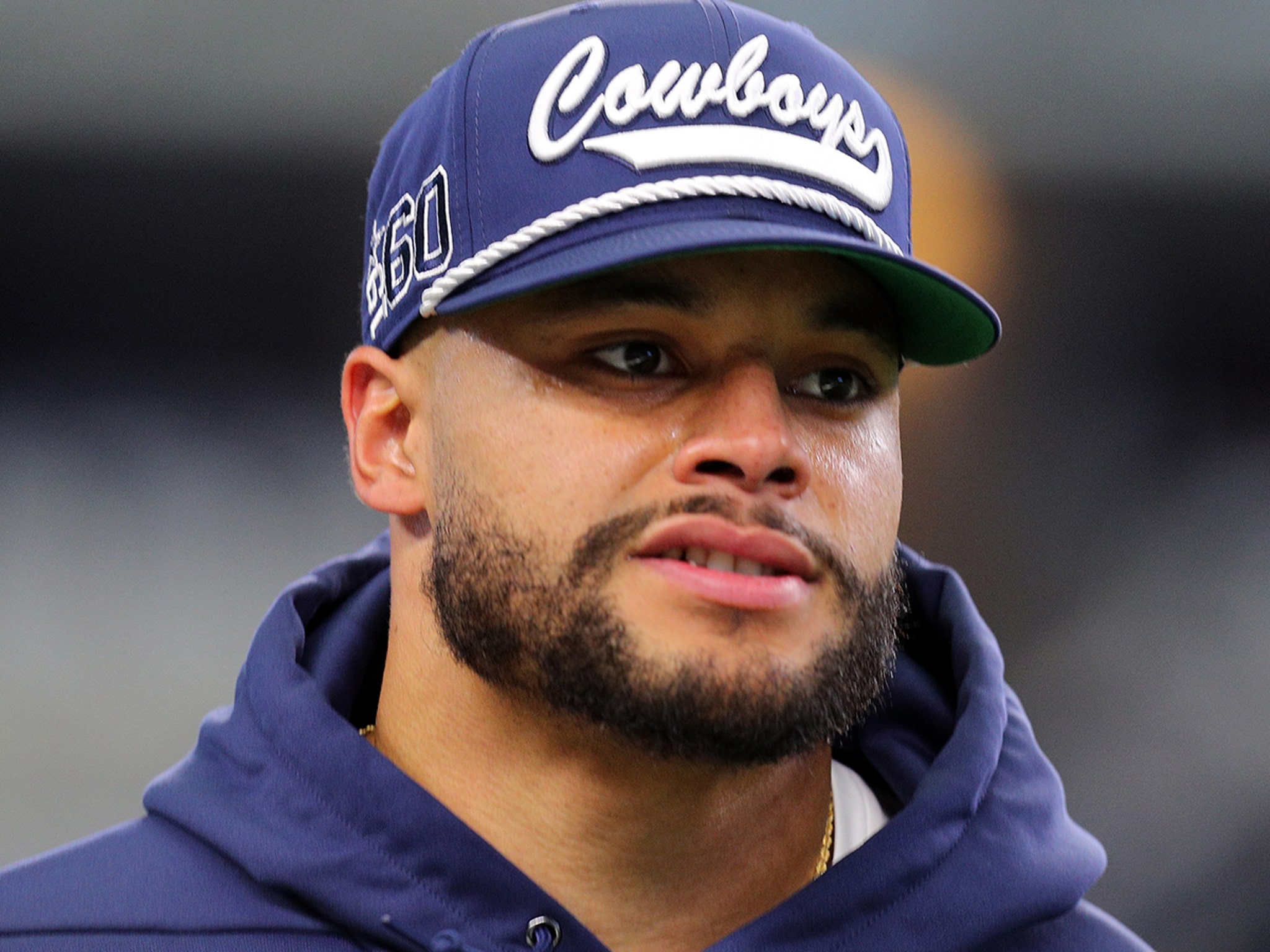 Dak Prescott reportedly donates Beats headphones to Mississippi