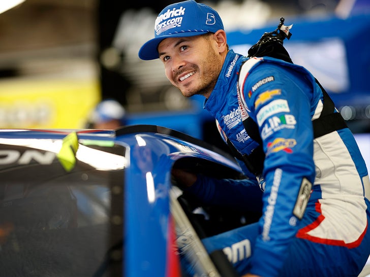 Kyle Larson Racing Pics