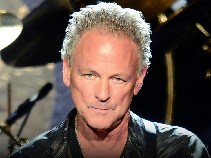 Lindsey-Buckingham-main-getty-1
