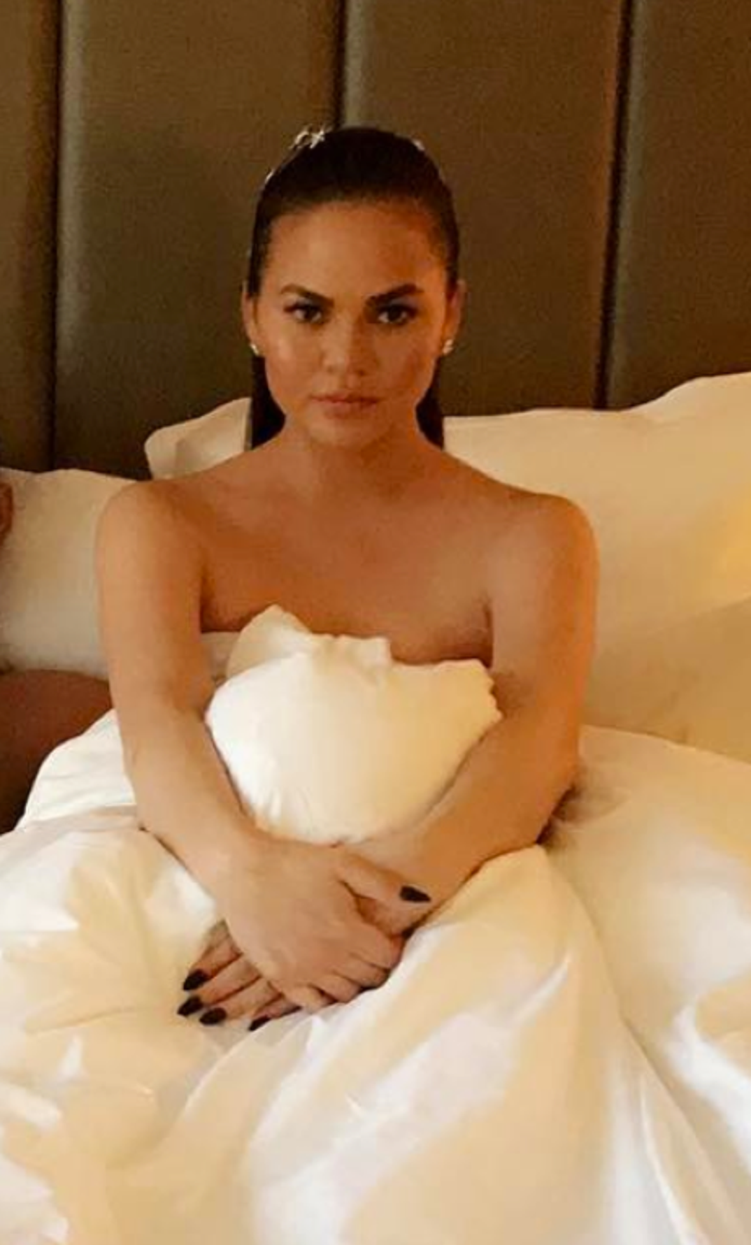 0807_chrissy_teigan_hot_photos5