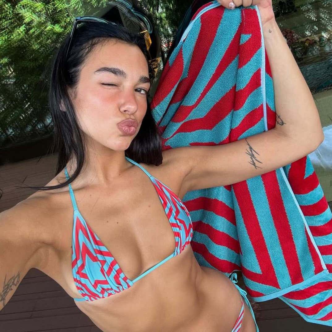 Dua Lipa Hot Shots 2