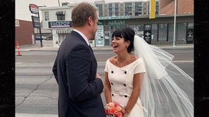 Lily Allen & David Harbour Share Las Vegas Wedding Pics