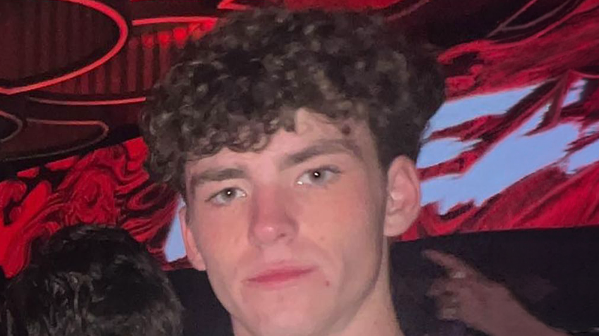 La billetera del estudiante desaparecido de Alabama Jimmy Gracie encontrada en el mar frente a Barcelona