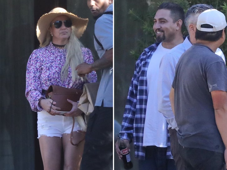 Britney Spears com seu ex Paul Soliz em Malibu