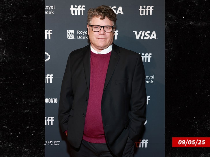 sean astin sub getty swipe