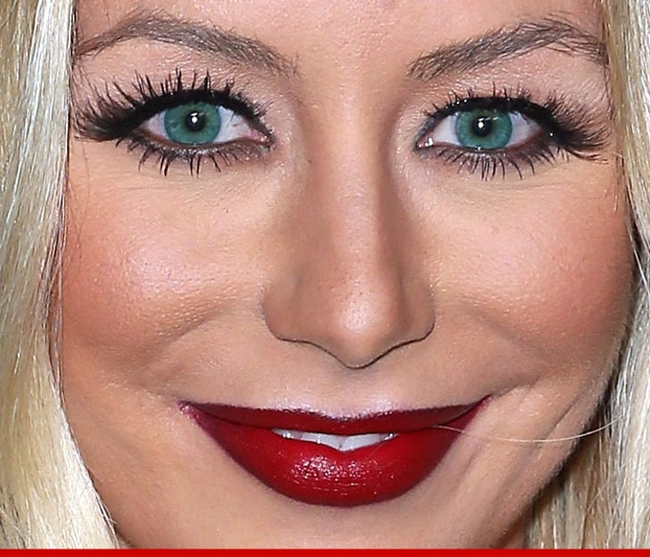 Shield Your Eyes -- Aubrey O'Day In HD Look If :: aubrey-oday-close-up-photos-6